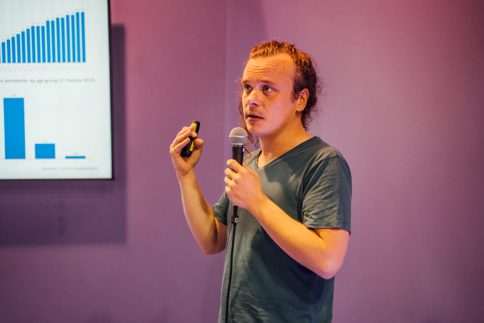 Präsentation eines strukturierten KI-Telefonprozesses